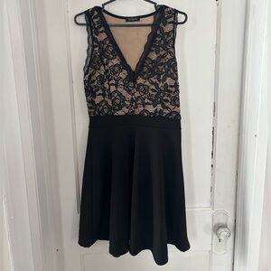 Eclipse Lace Bodice Sleeveless Dress – Black/Tan – Size L